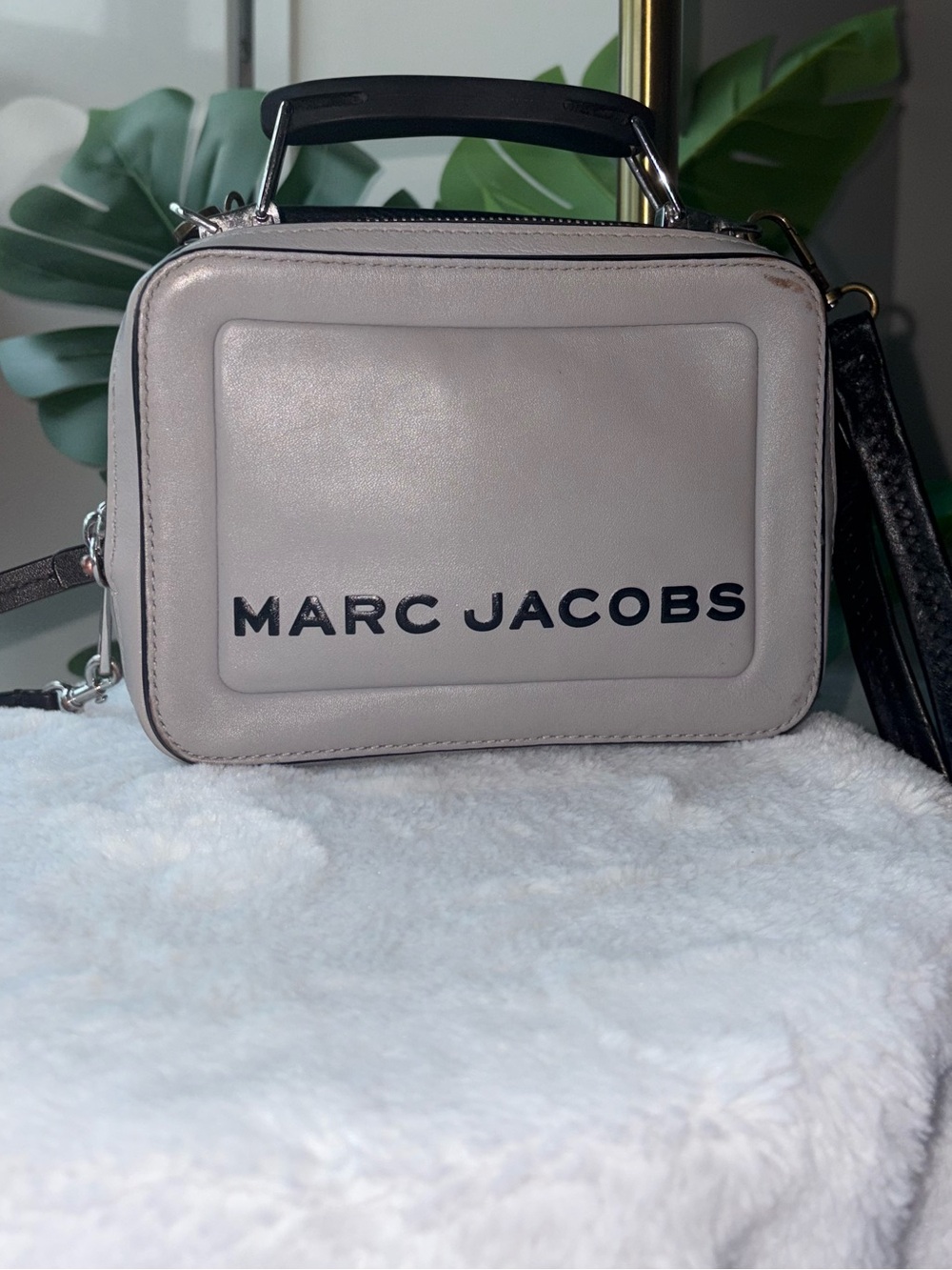 Marc Jacobs The Box Bag Crossbody | Taupe Leather | Double Zip Camera Bag